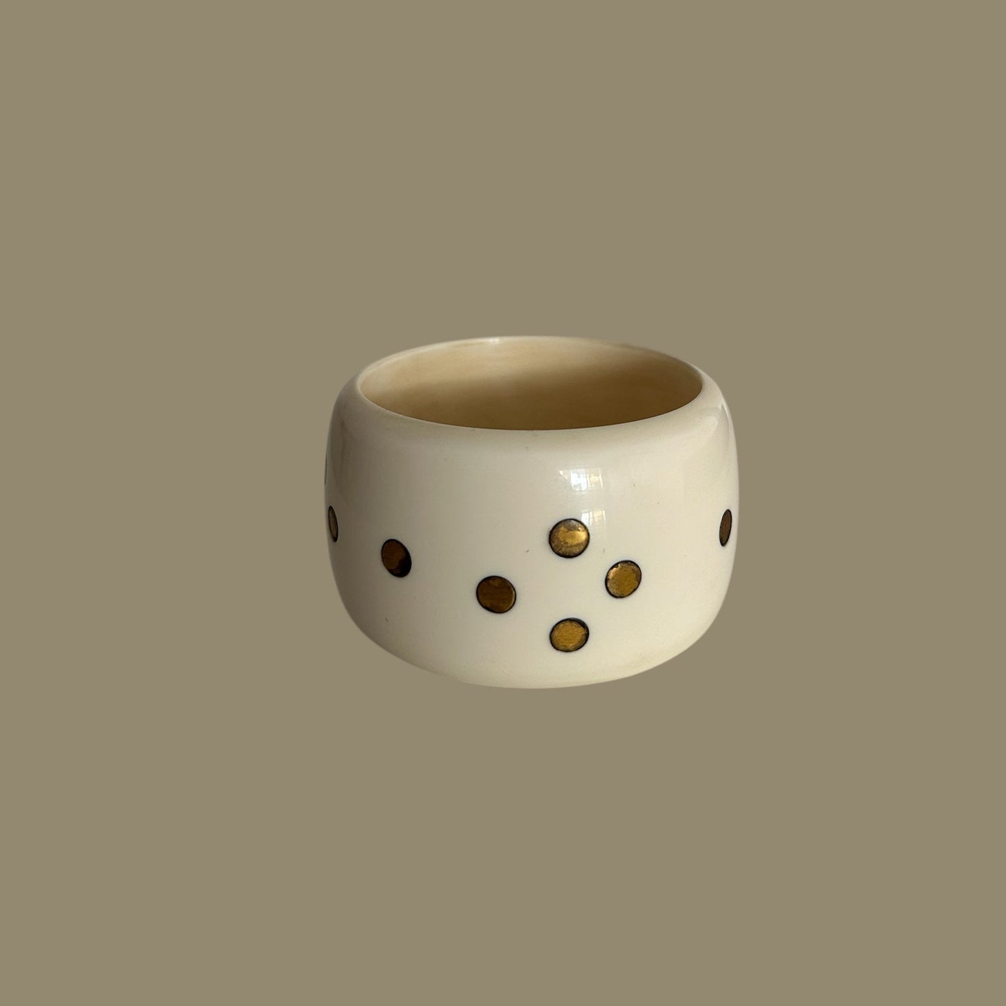 Pulseira Bracelete Indiano Resina  Branco Com Dourado